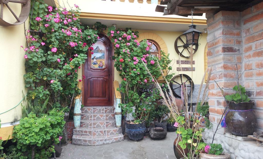 Hostal Curinan Otavalo Exterior photo