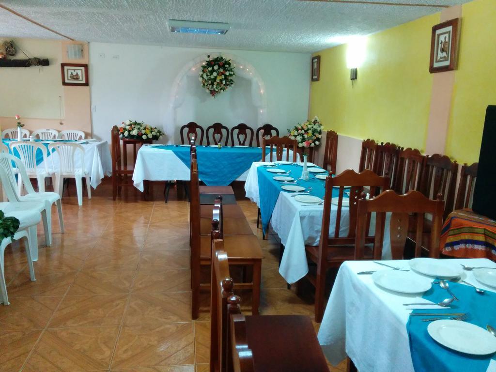 Hostal Curinan Otavalo Exterior photo