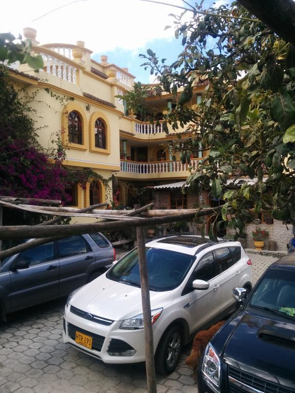 Hostal Curinan Otavalo Exterior photo