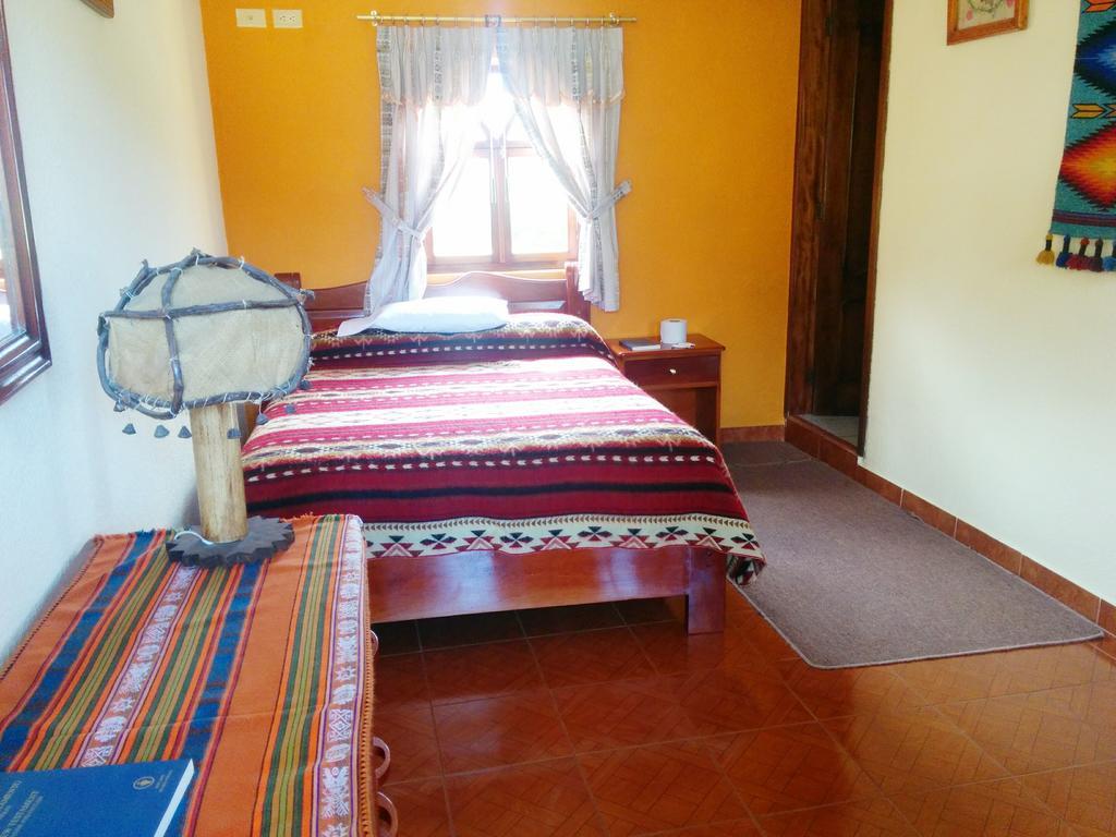 Hostal Curinan Otavalo Exterior photo