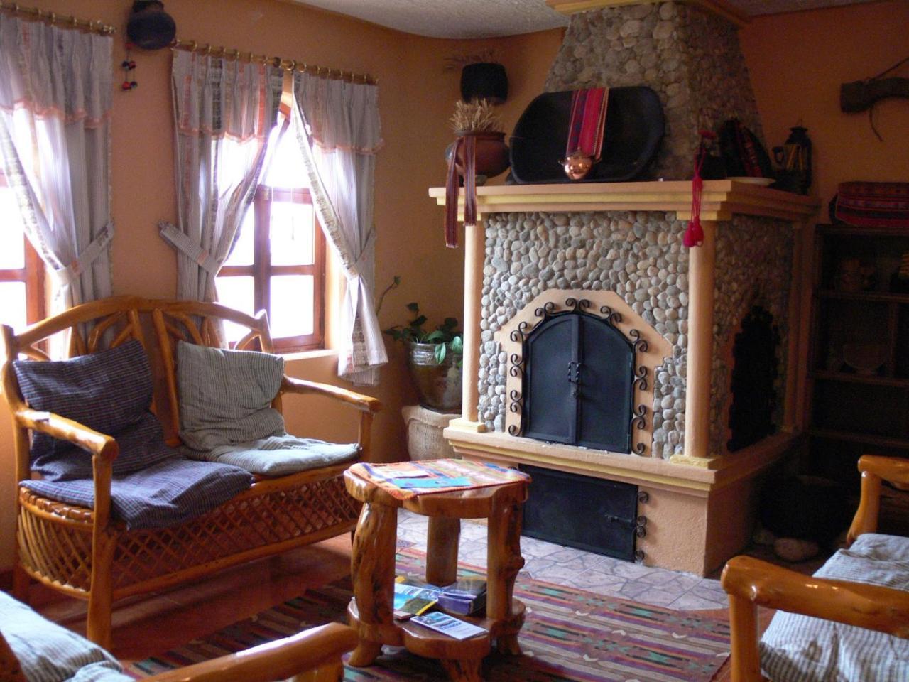 Hostal Curinan Otavalo Exterior photo