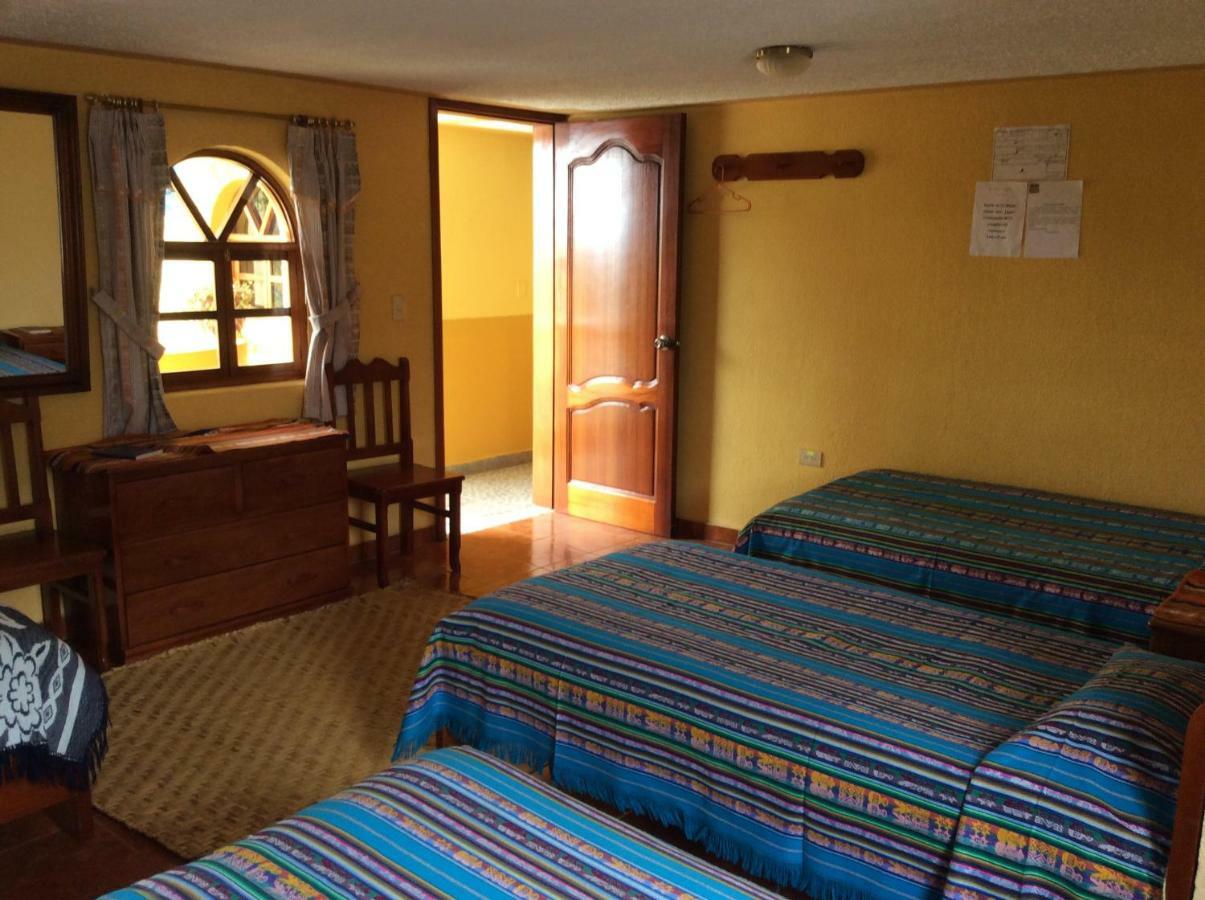 Hostal Curinan Otavalo Exterior photo